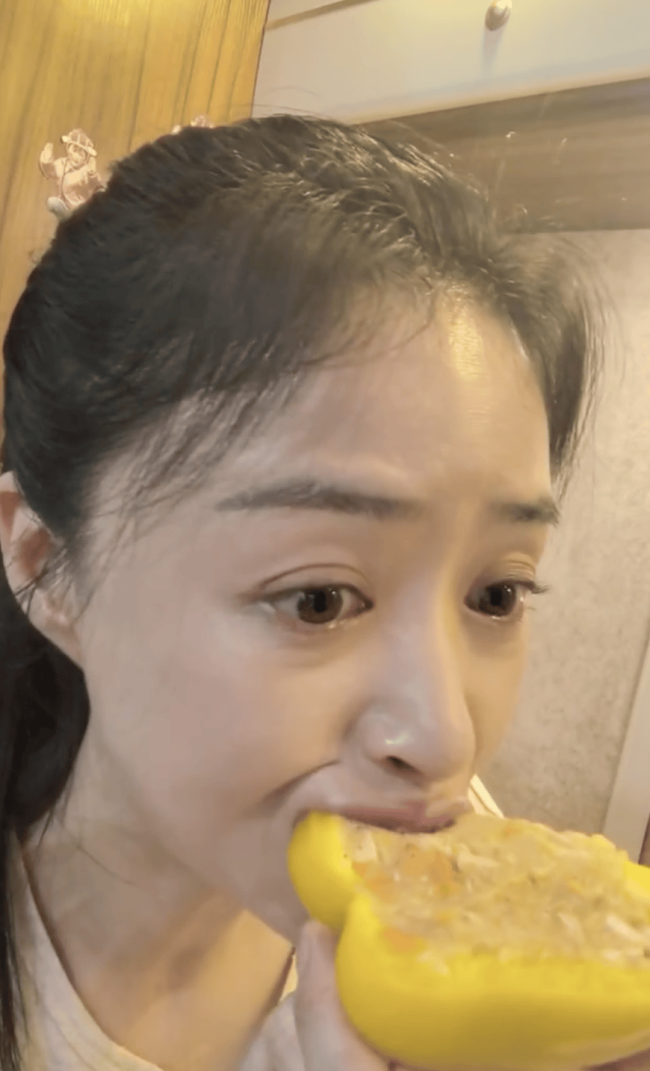 蒋欣吃关晓彤同款彩椒碗 关晓彤立刻回复