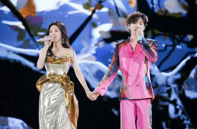 工作室发文纪念张碧晨出道11周年：不必回头