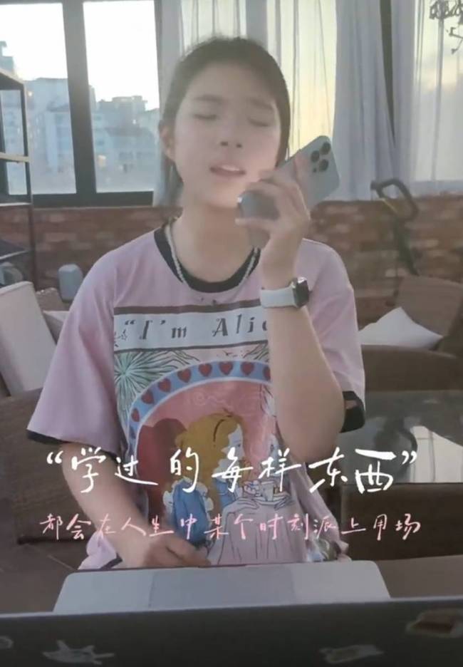 黄奕送女儿去韩国练习唱跳！黄千玲直言爱上了跳舞