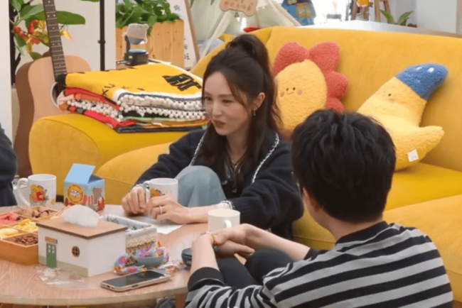 董璇回应张维伊叫女儿“窝子”：两人互相起外号