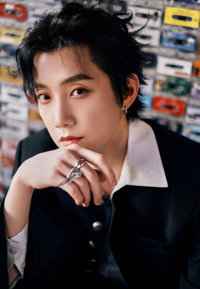 张艺凡方辟谣与范世錡恋情:艺人目前单身